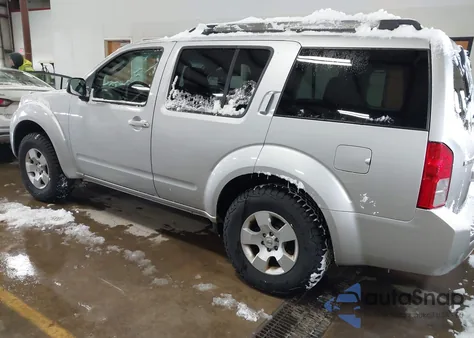 2012 Nissan Pathfinder S z USA, uszkodzony, nr VIN 5N1AR1NB1CC618498
